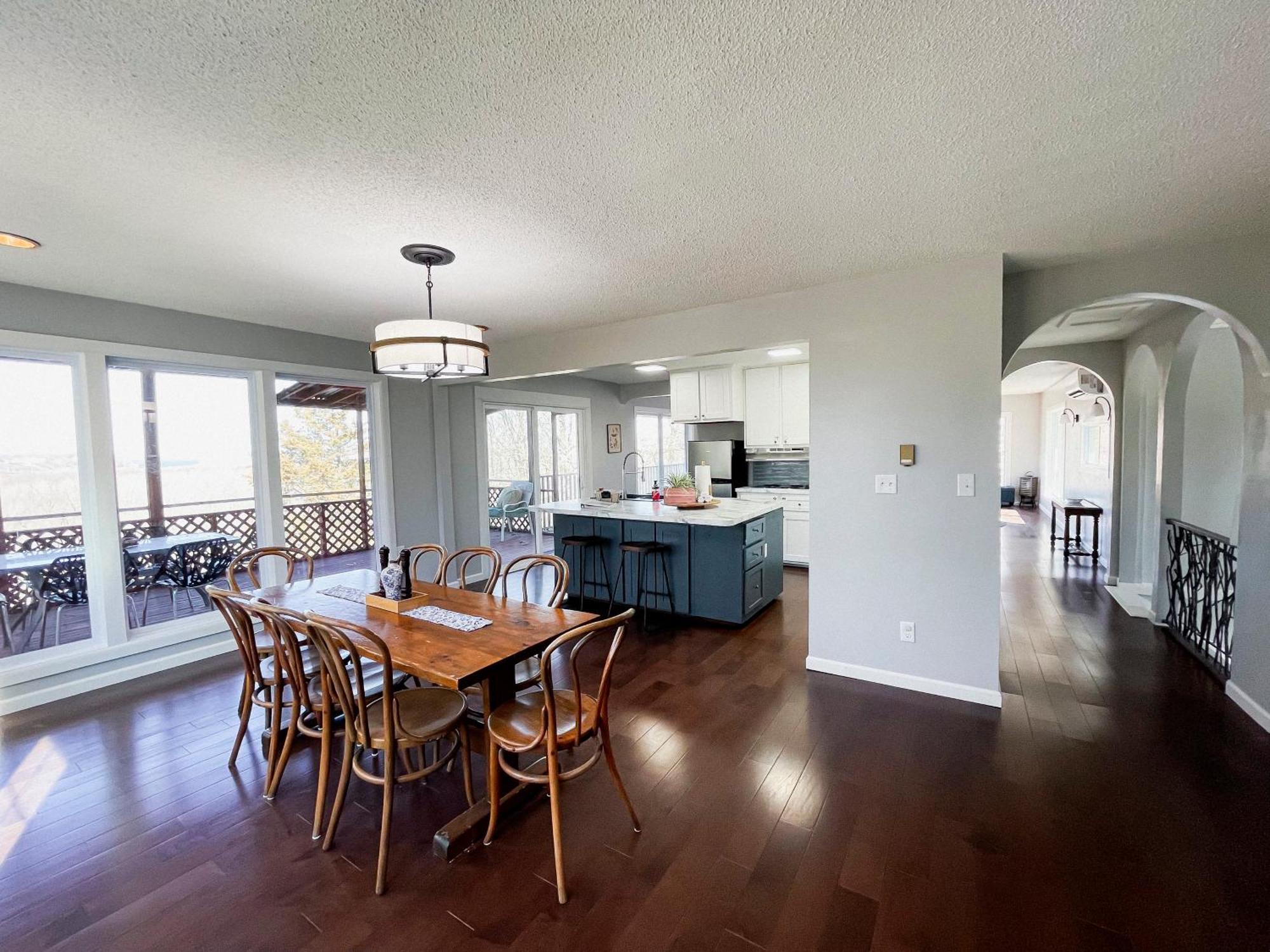 Finn'S Hideaway -Modern Family River Home Keokuk 外观 照片